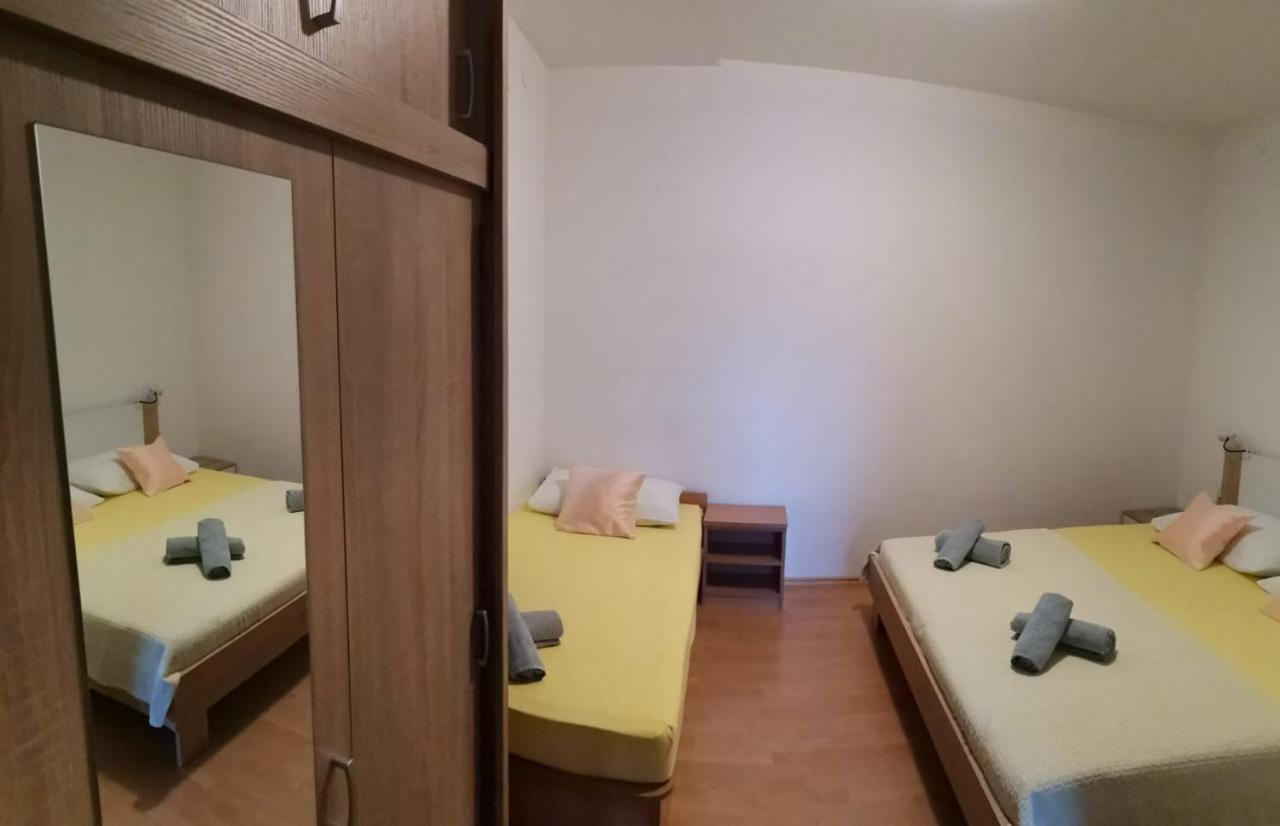 Apartments Sretna Gradac  Extérieur photo